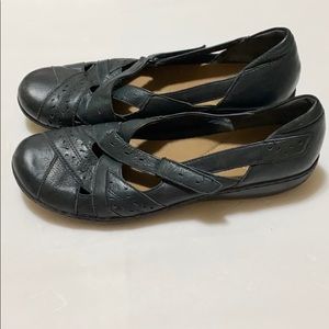 Clarks Bendables Leather Velcro Strap Flats